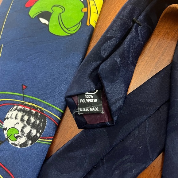 🌌 Vintage 1990s Marvin the Martian Golf Looney Tunes Tie USA Made - Picture 5 of 10